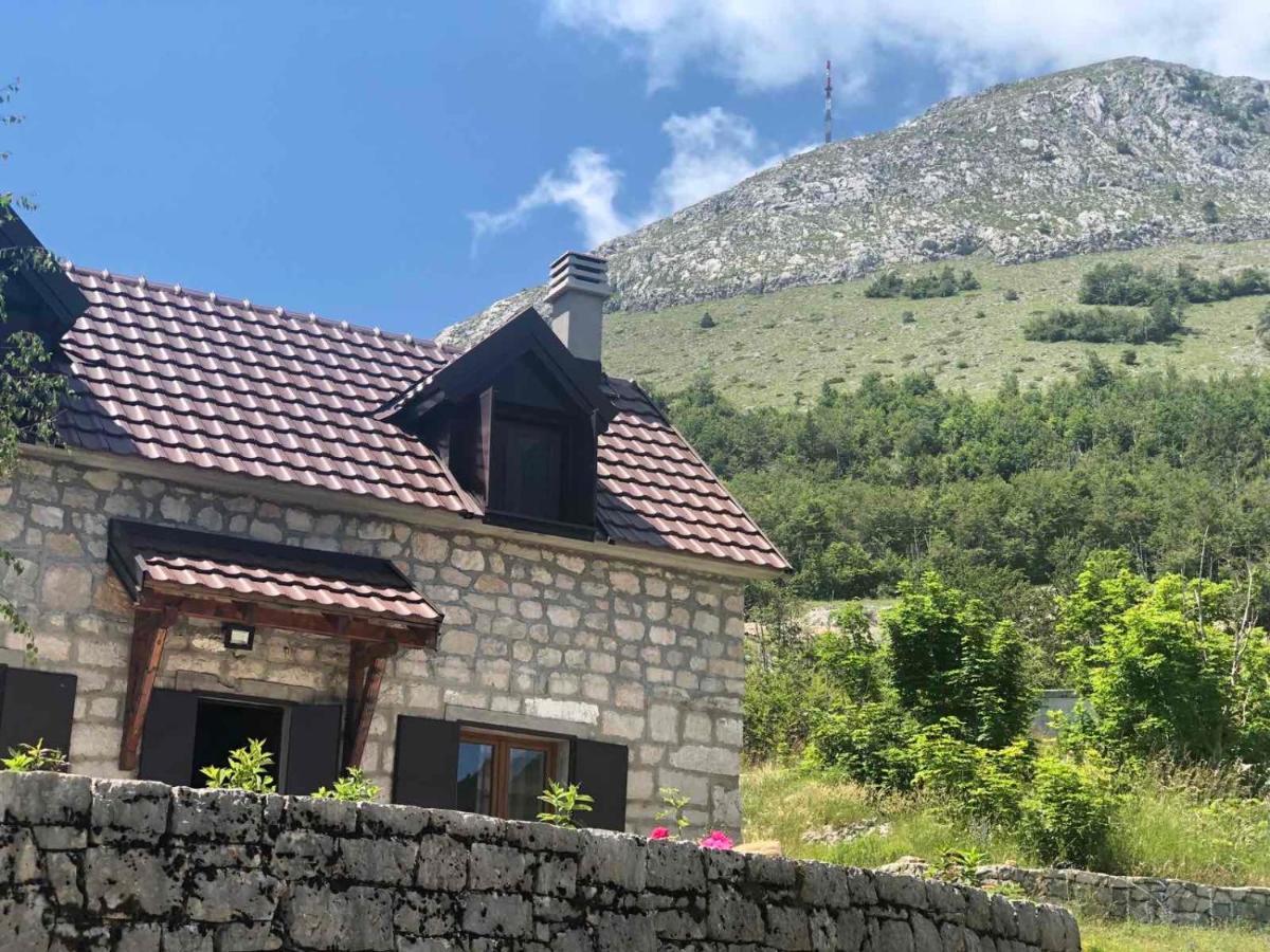 Lovcen Holiday Home Τσέτινιε Εξωτερικό φωτογραφία