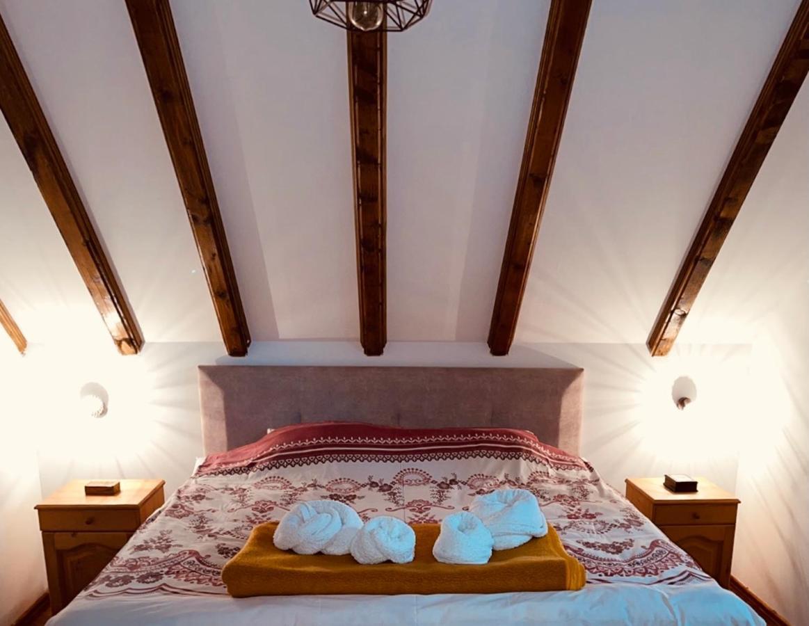 Lovcen Holiday Home Τσέτινιε Εξωτερικό φωτογραφία